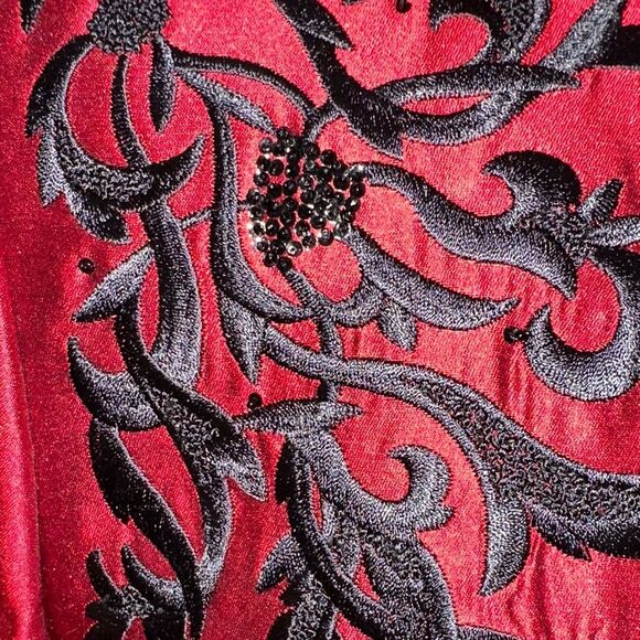 DANA BUCHMAN 100% Silk Red Jacket w/ Black Embroidery Size 4 - Picture 8 of 14